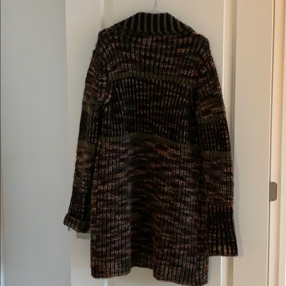 Vest - Picture 5 of 5